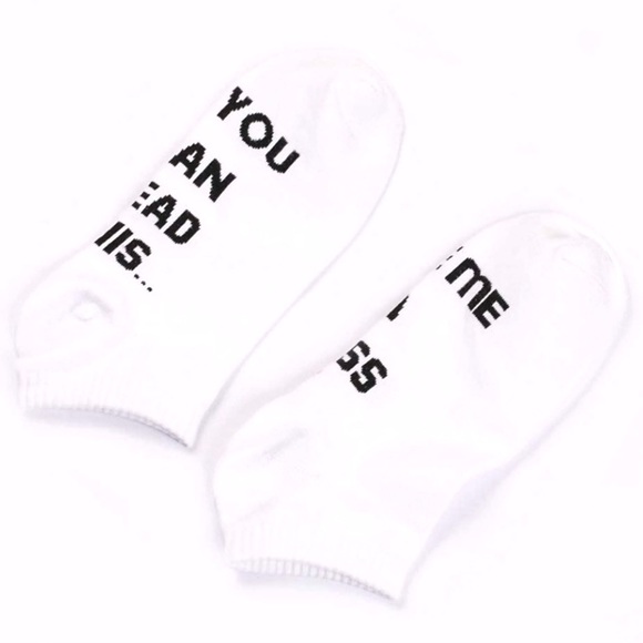 NEW If You Can Read This . . Give Me A Kiss Socks - Picture 3 of 5